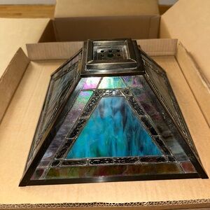 Dale Tiffany Inc Original Stained Glass Table Lamp Pyramid Style Brand New !